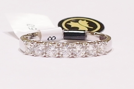 18ct white gold seven-stone diamond ring