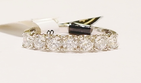 18ct white gold seven-stone diamond ring