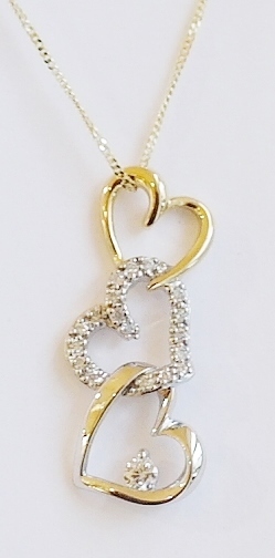 9ct triple heart diamond pendant