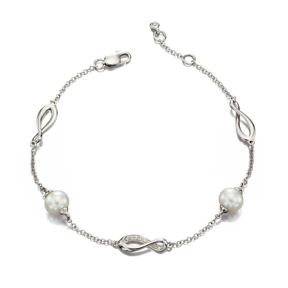 9ct white gold pearl and diamond bracelet