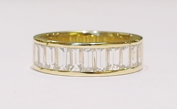 18ct gold baguette diamond eternity ring