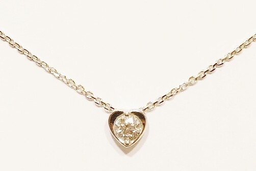 9ct white gold diamond pendant