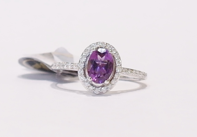 9ct white gold amethyst and diamond halo ring