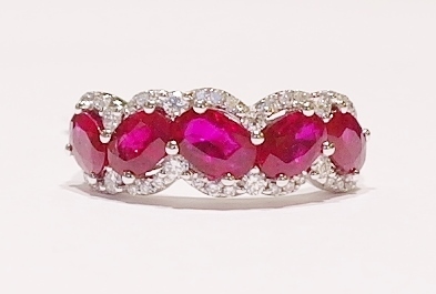 18ct white gold ruby and diamond ring
