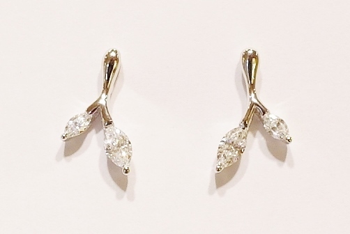 18ct white gold diamond earrings