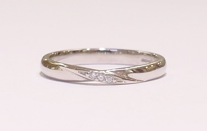 Platinum and diamond 2.5mm band