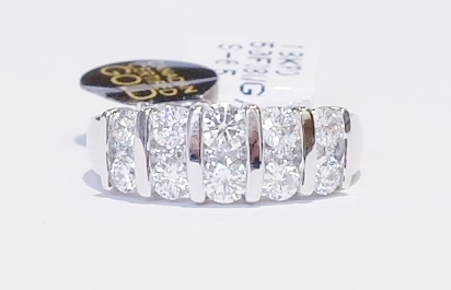 18ct white gold diamond ring