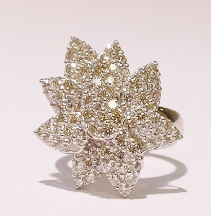 18ct white gold diamond ring