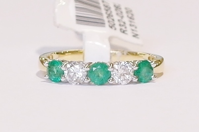 18ct emerald and diamond ring