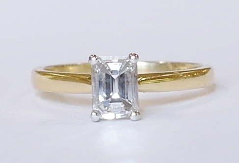 18ct emerald cut diamond solitaire ring