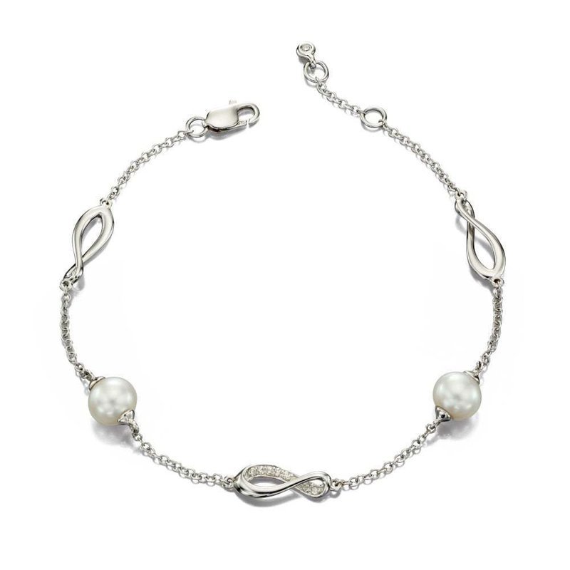 9ct white gold pearl and diamond bracelet