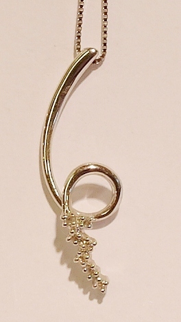 18ct white gold diamond pendant