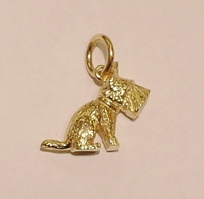 9ct yellow gold scottie dog charm
