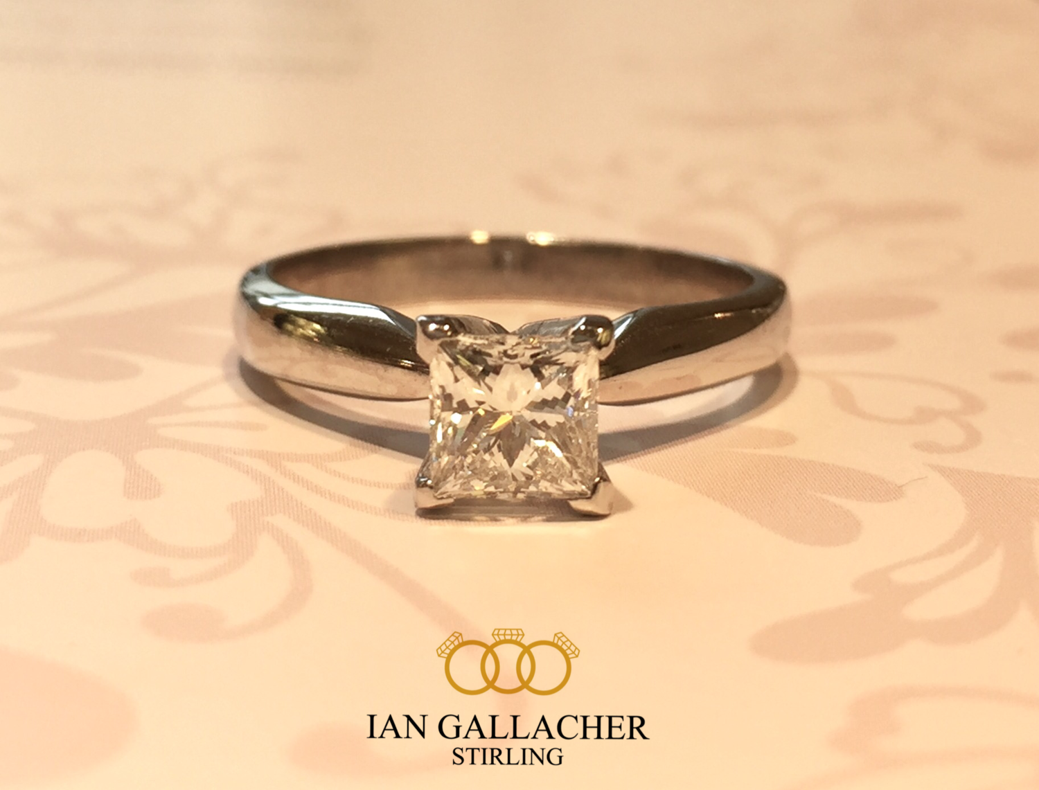 Platinum 0.75cts princess cut diamond ring