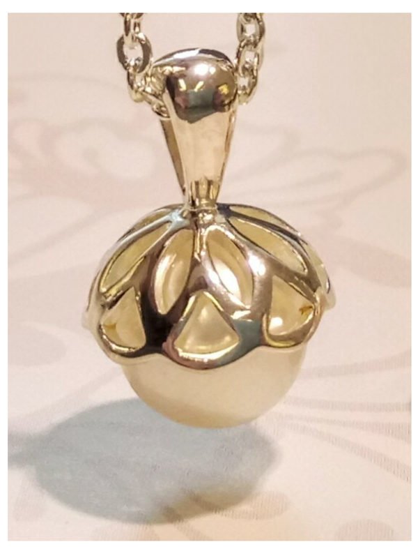 Kit Heath silver pearl pendant