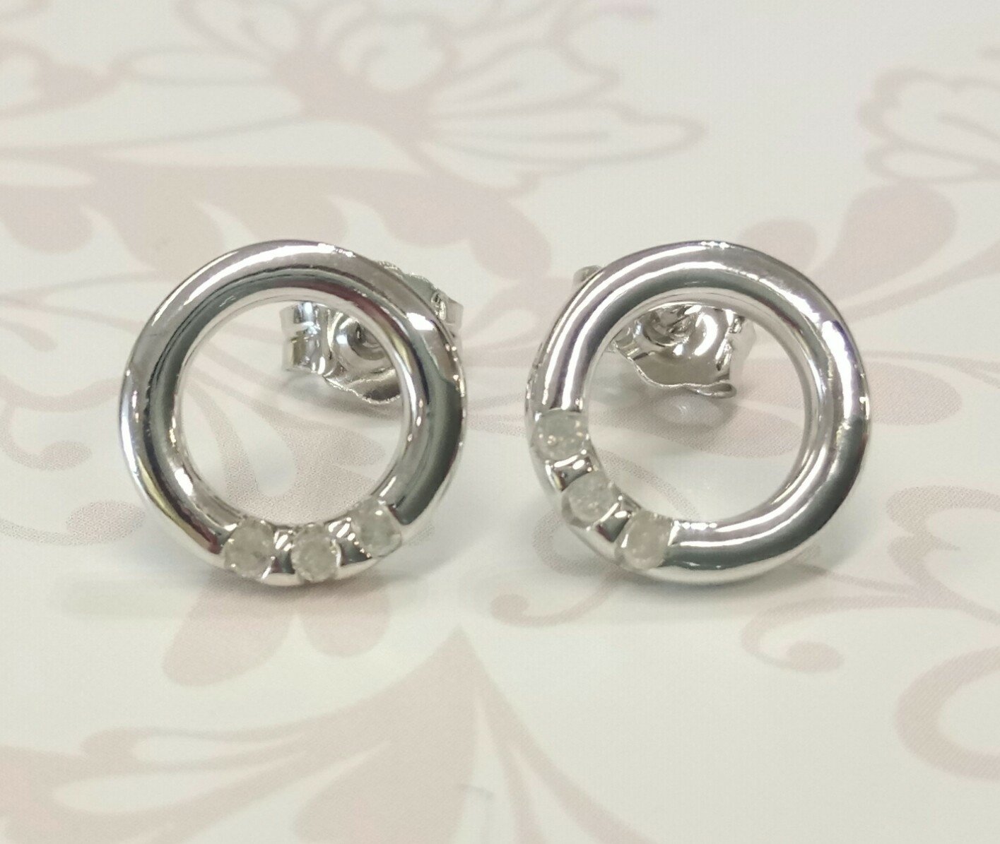 Hot diamond earrings