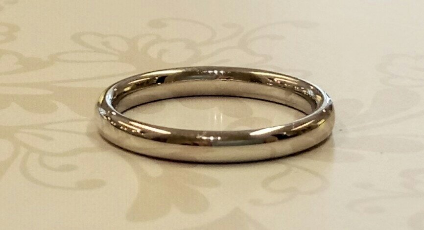 Platinum wedding band