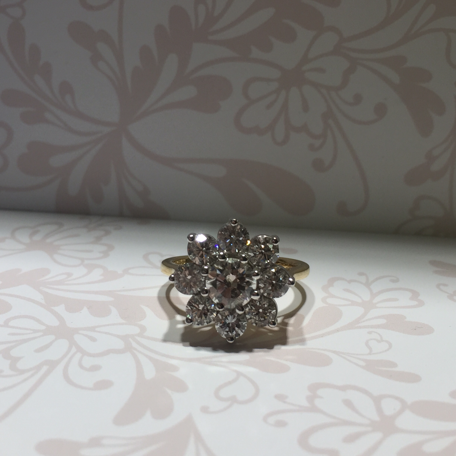 18ct yellow gold diamond ring