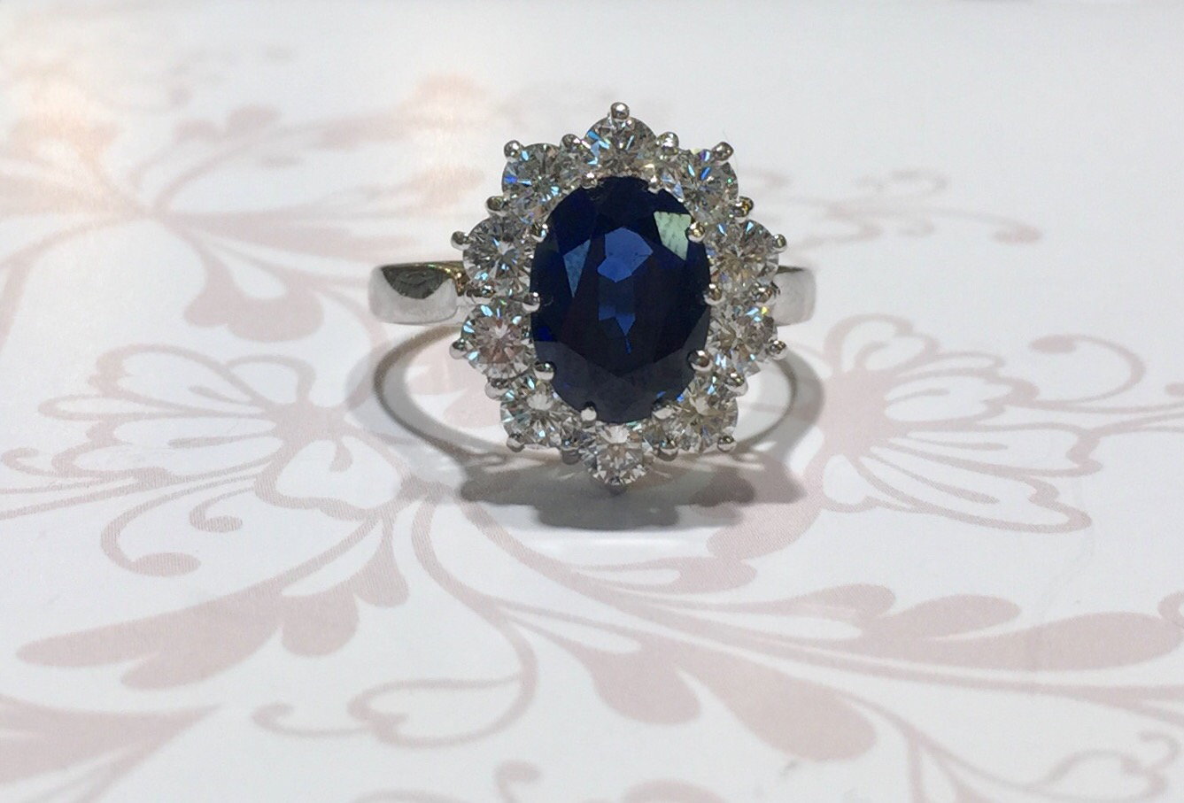 18ct white gold sapphire and diamond cluster