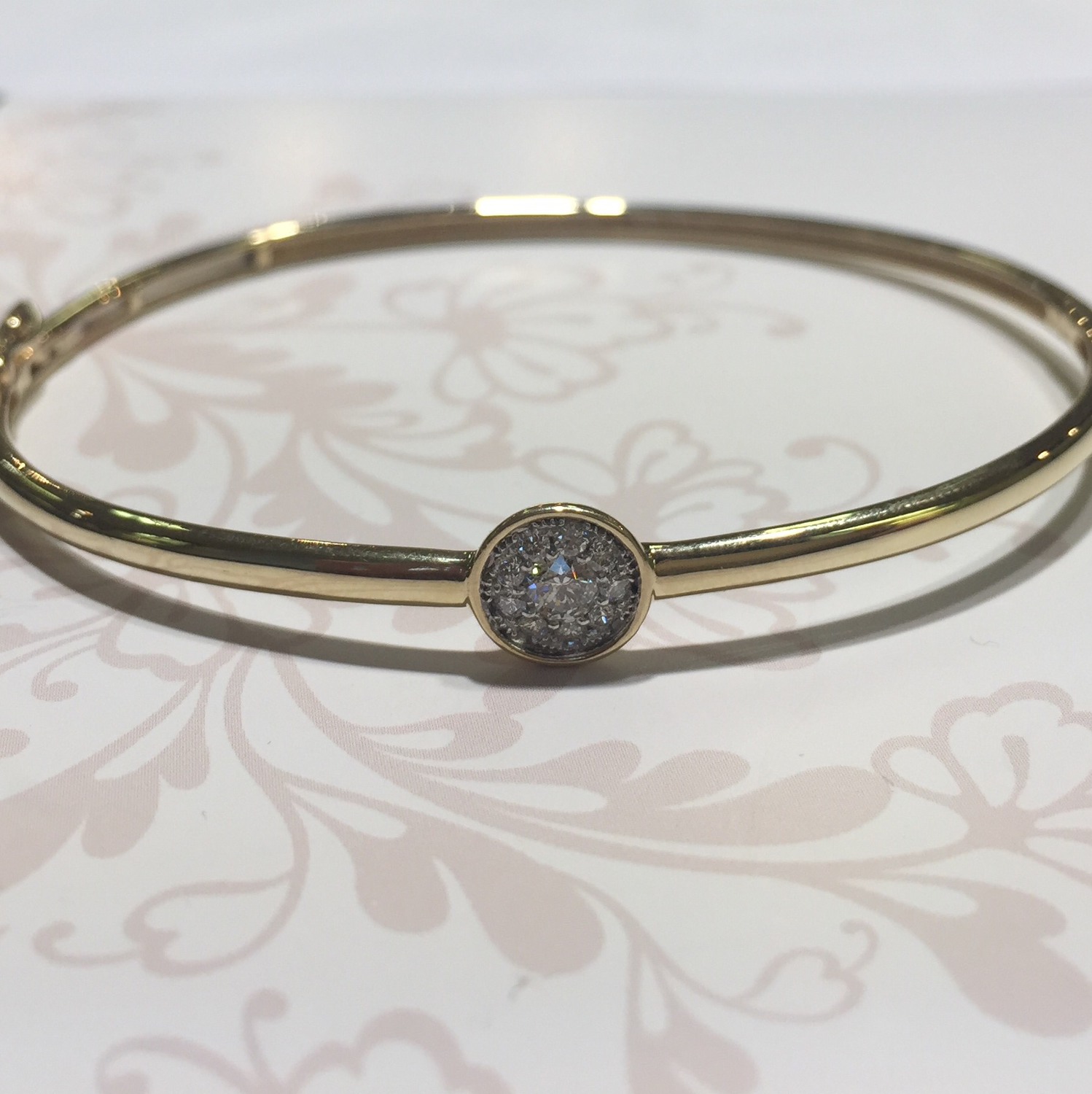 9ct yellow gold diamond bangle