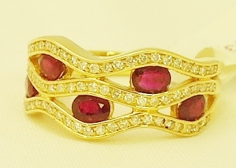 18ct yellow gold ruby and diamond ring