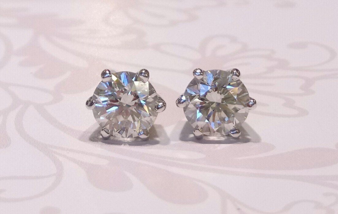 18ct white gold diamond earrings