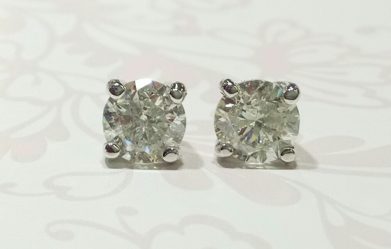 18ct white gold diamond stud earrings