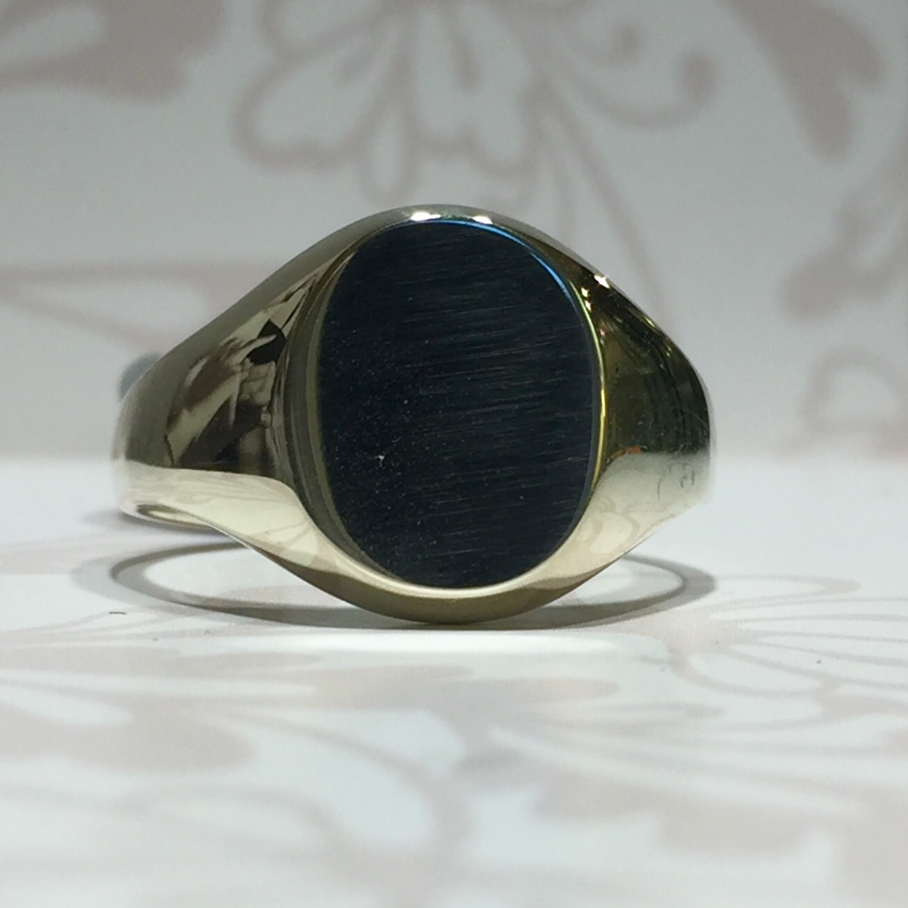 9ct white gold oval signet ring