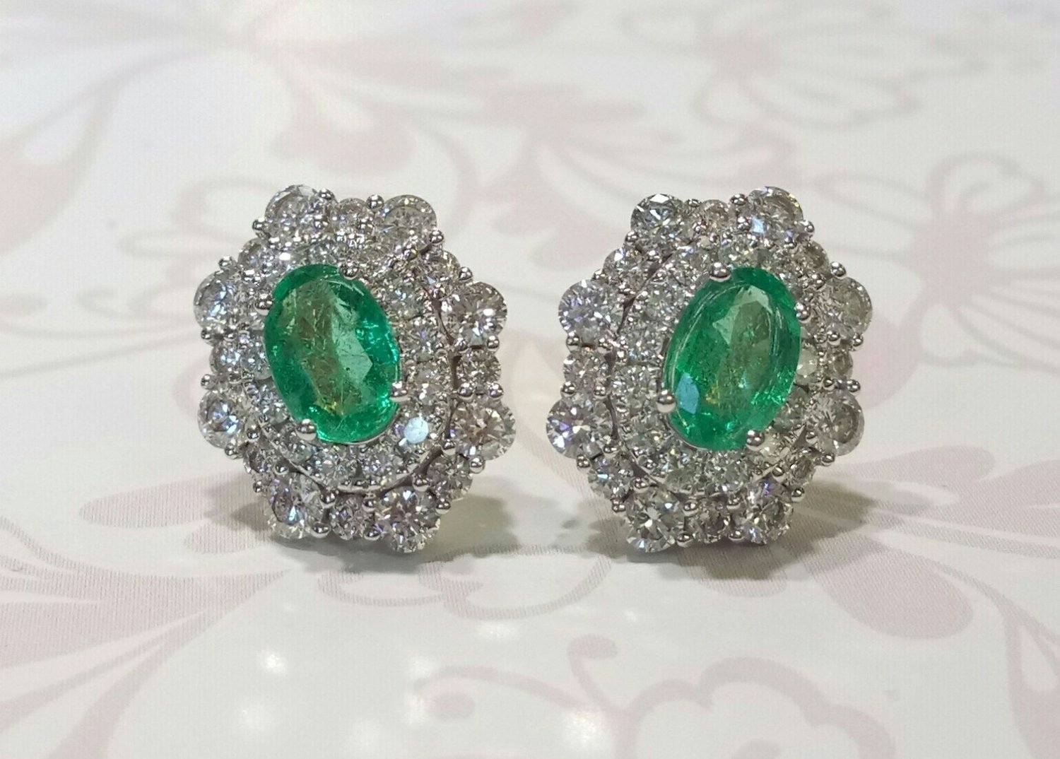 18ct white gold emerald and diamond earrings