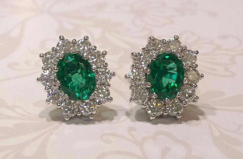 18ct white gold emerald and diamond earrings