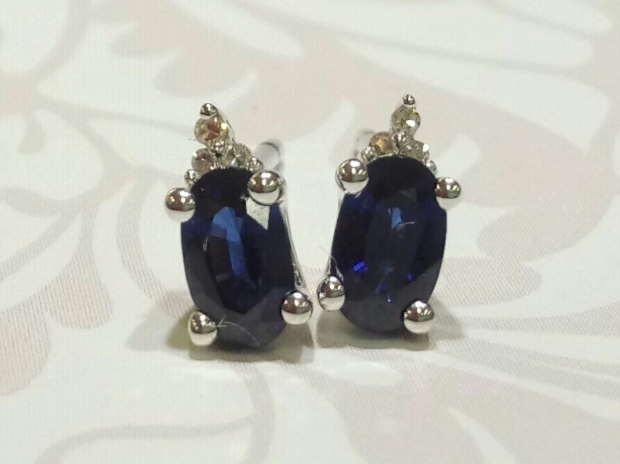 9ct white gold sapphire and diamond stud earrings