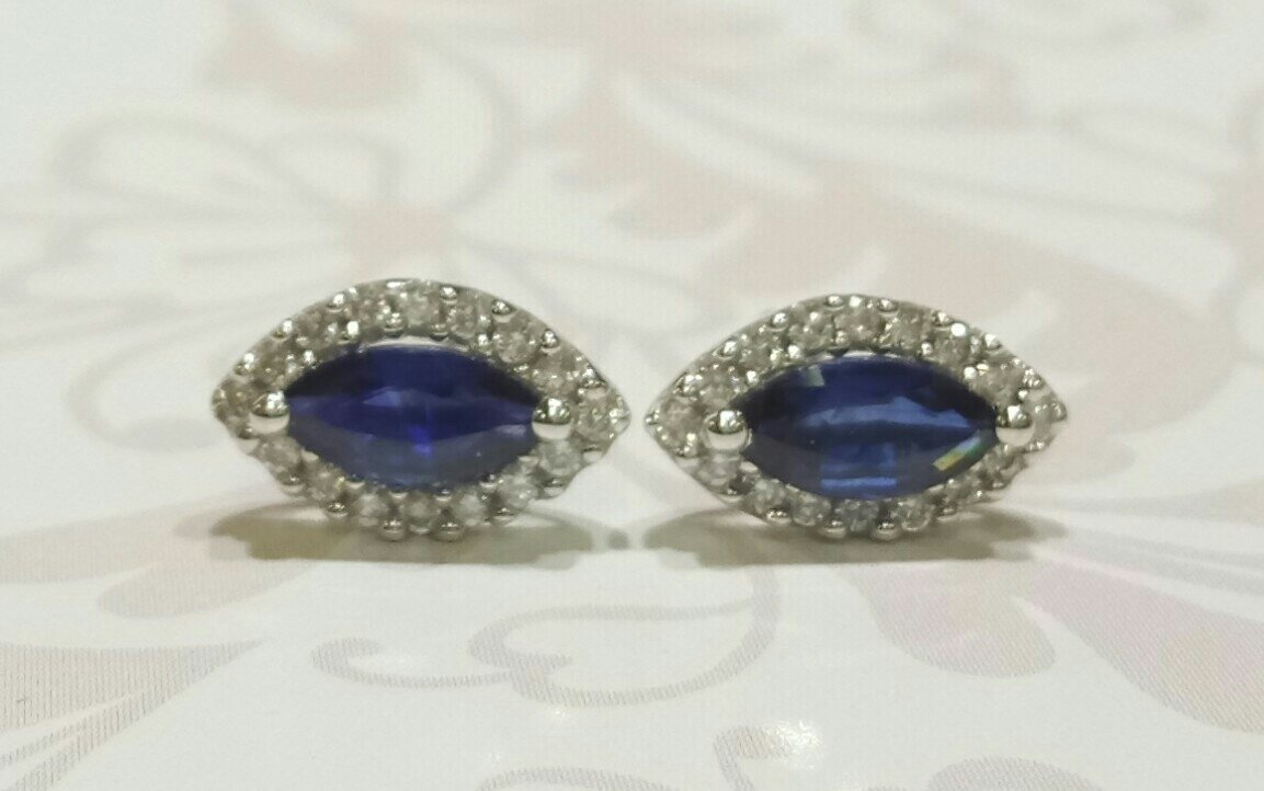 18ct white gold sapphire and diamond stud earrings