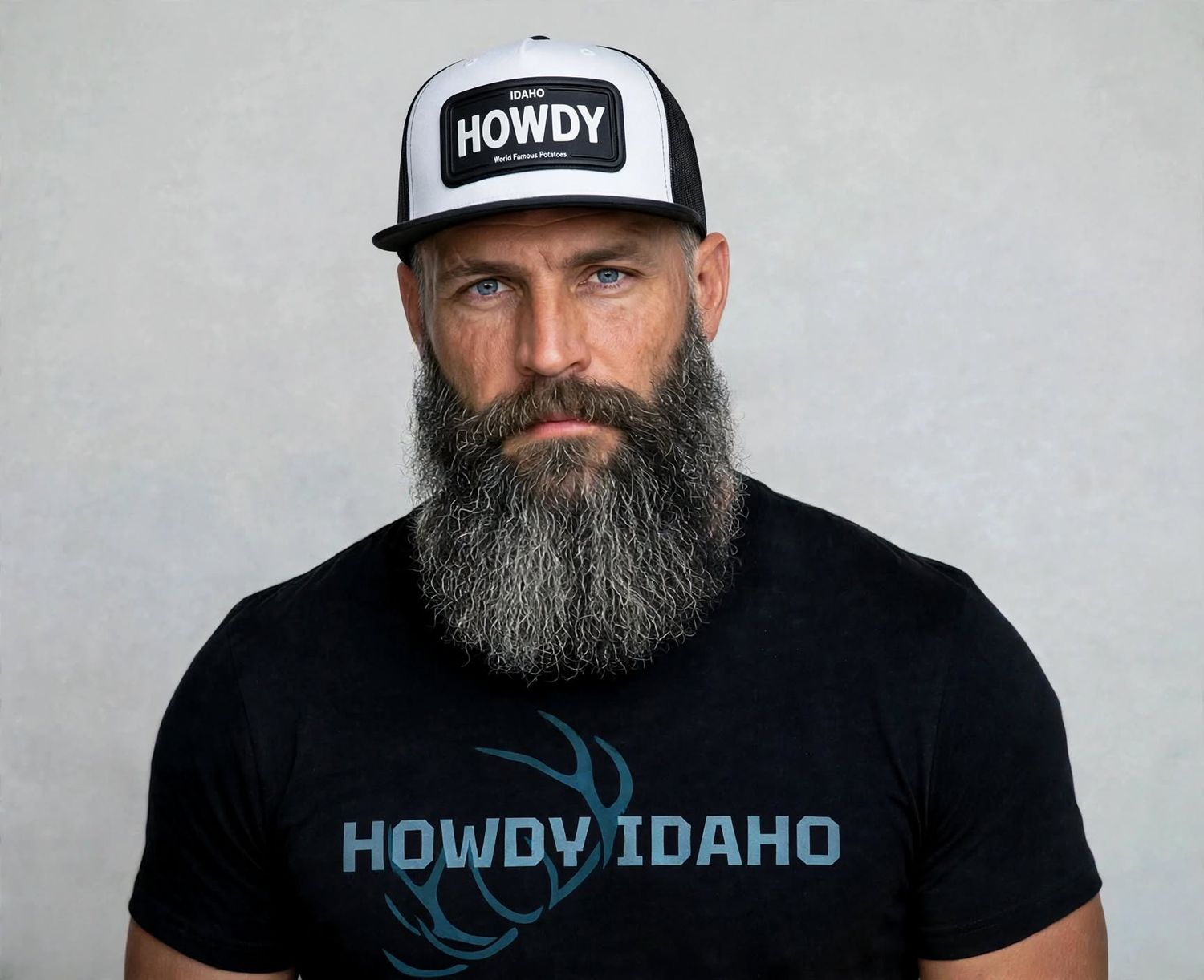 HOWDY Idaho - License Plate - Black