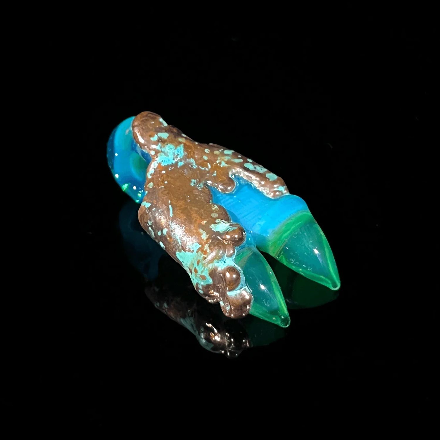 Elbo x Snic Barnes - 2024 Electroplated Claw Pendant Elbo x Snic Barnes - 2024 Electroplated Claw Pendant - The Gallery at VL