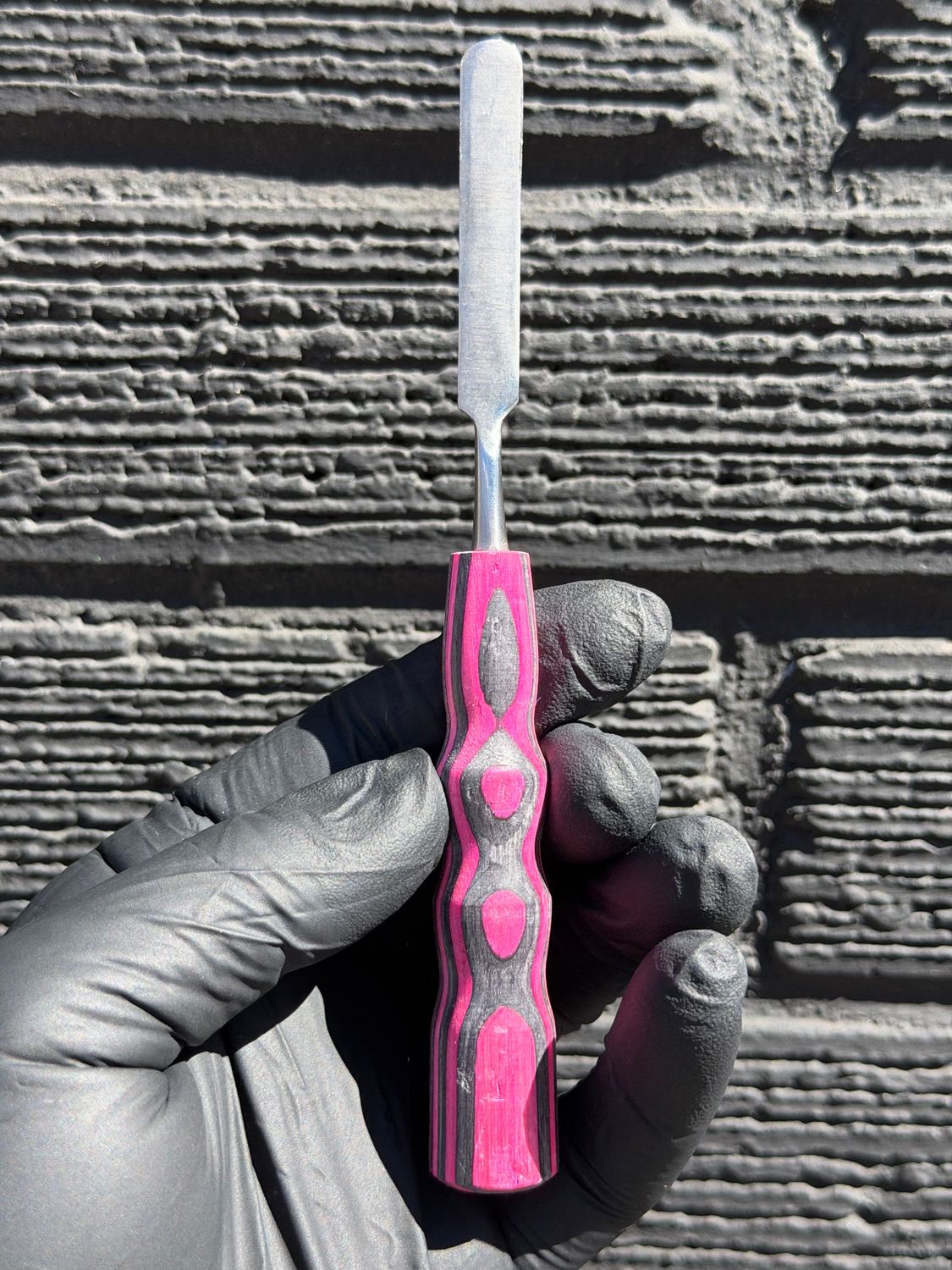 Treezus Heist Dabber Treezus Heist Dabber – Pink & Black