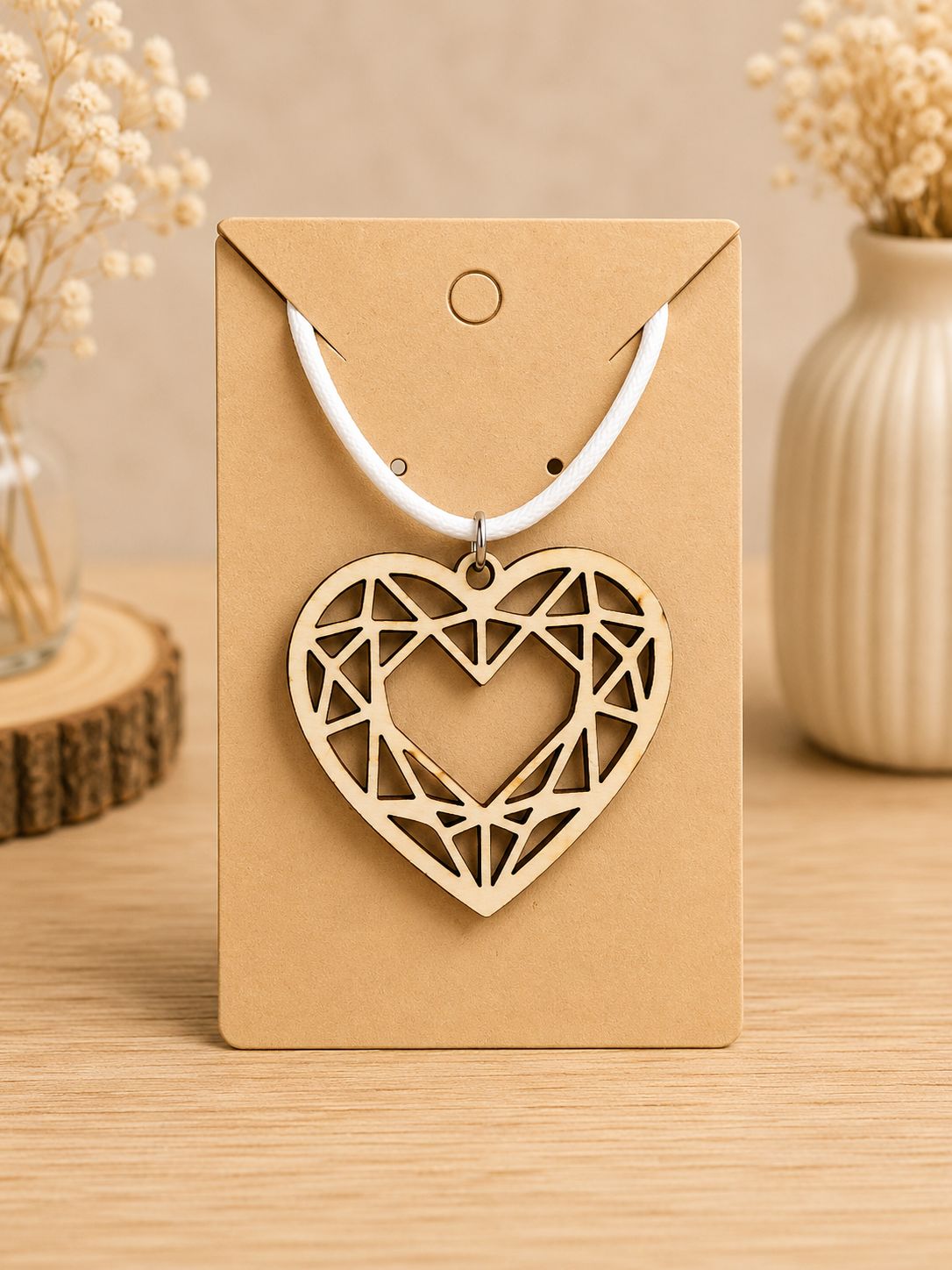 Cœur Précieux – Pendentif en bois