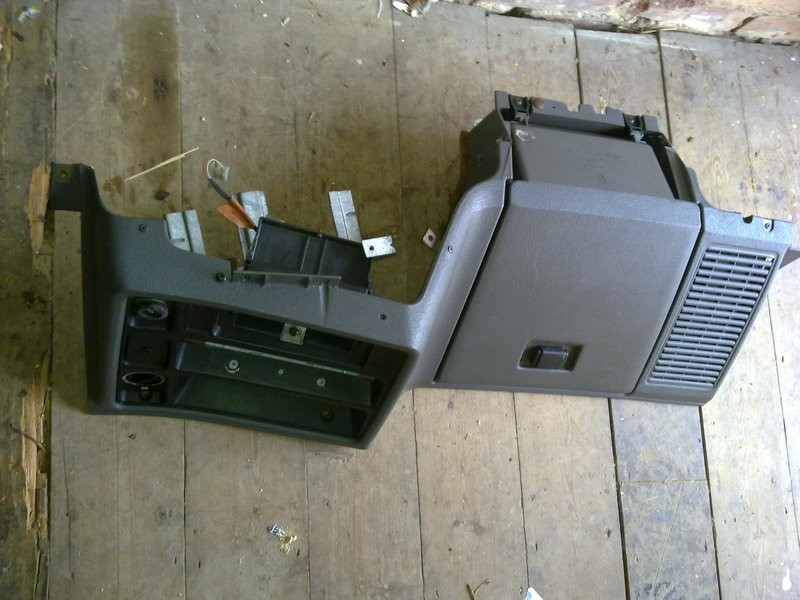 Sierra Sapphire Cosworth Lower dash panel.