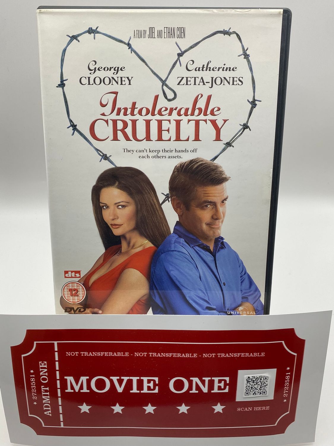 Intolerable Cruelty DVD - IN000044