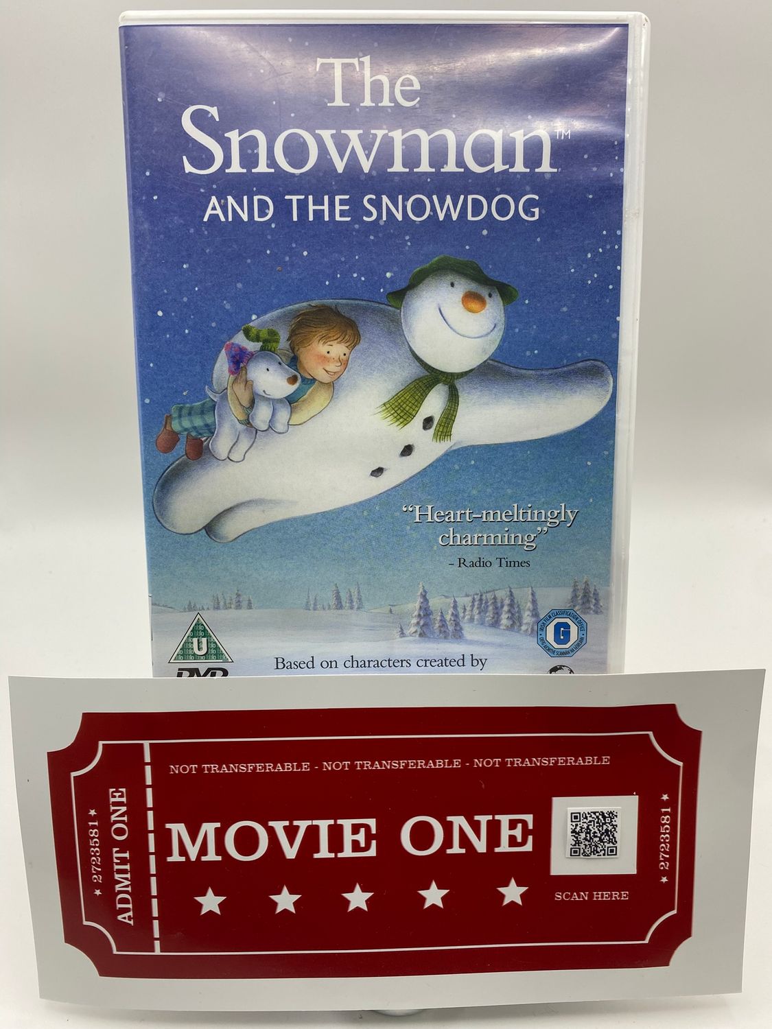 The Snowman and the Snowdog - Internal Stock Code - IN000230