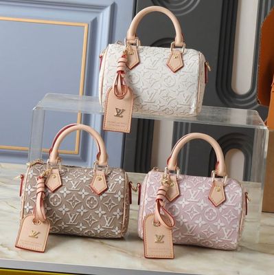 L Embossed Speedy