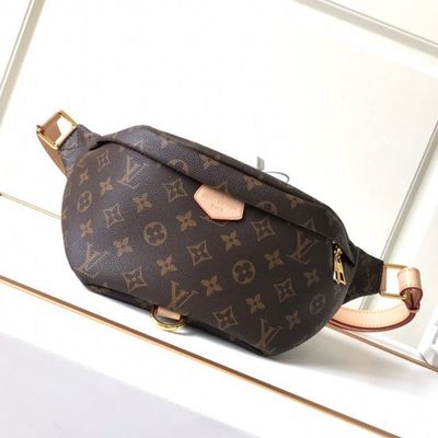 L Crossbody Pouch