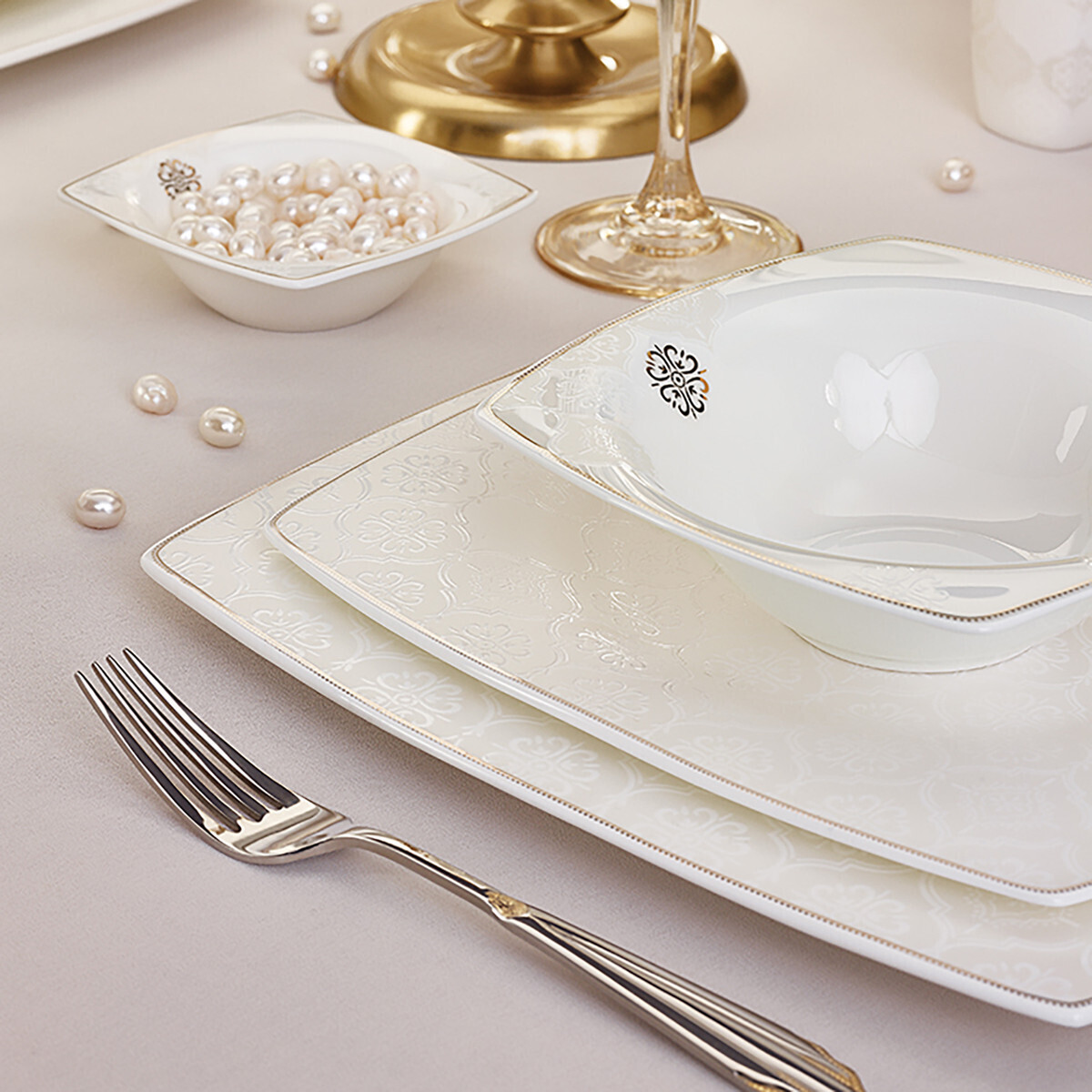 KARACA Fine Pearl Hailey 62 Pieces Dinner Set Square