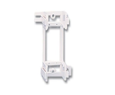 S89E Stand-off brackets for S66 (Use with all M4 X 25 blocks) white Siemon