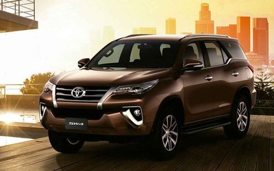 Toyota Fortuner 2018 + - SUV HOODLIFT (ASSISTING OPENING OF THE HOOD/BONNET OPEN) Toyota Fortuner 2018 + - SUV HOODLIFT (ASSISTING OPENING OF THE HOOD/BONNET OPEN)