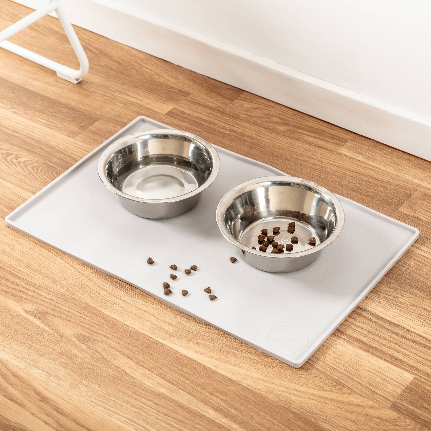 Silicone Mess Free Pet Placemat: Light Grey