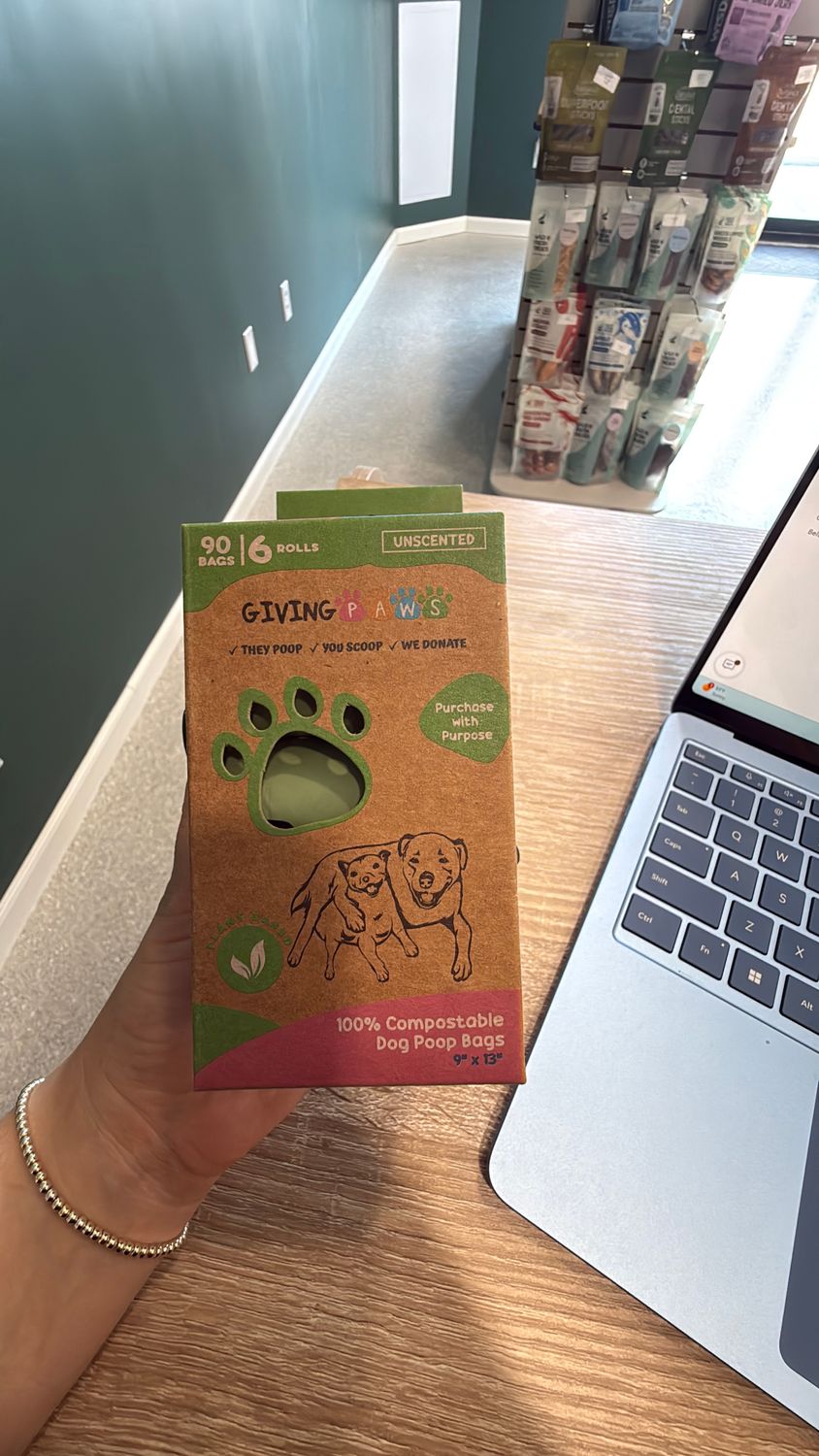 Green compostable poop bags 
