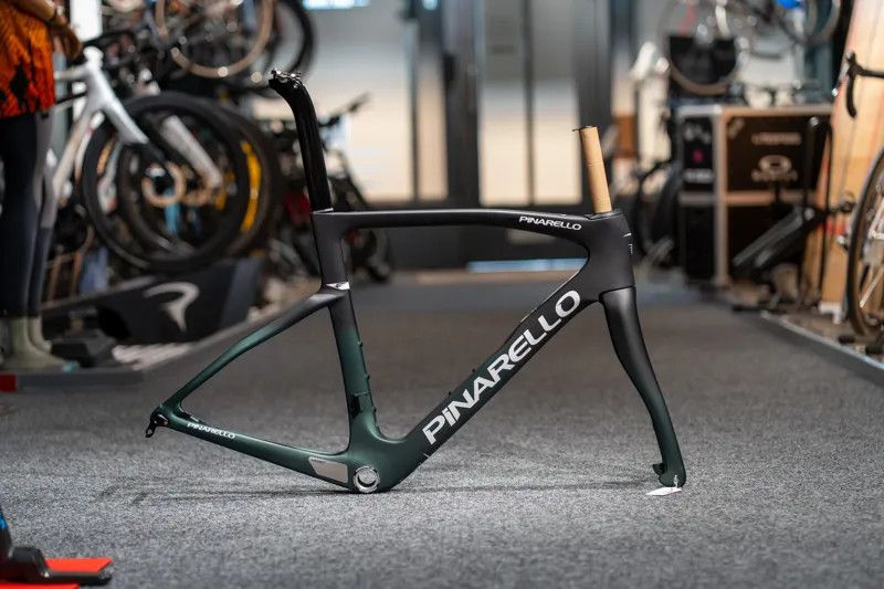 Pinarello Dogma F Disc D015 Racing Green (57)