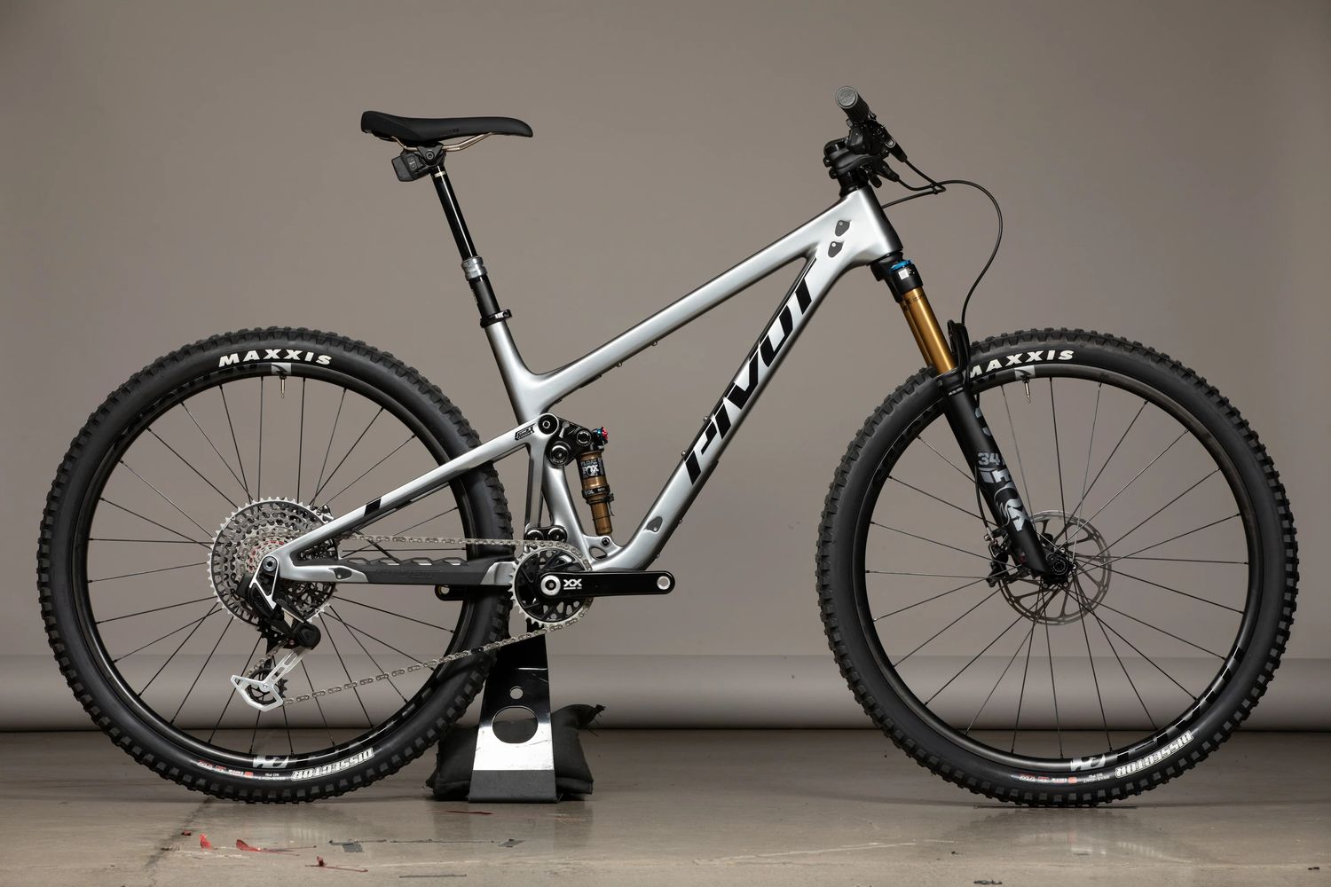Trail 429 Silver Brunch Ride w/ 29" Alloy Wheels (L)