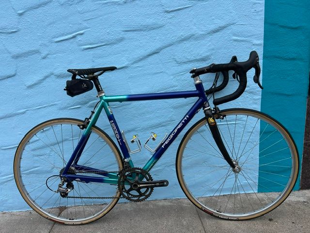 Pegoretti Metalic Blue (54)
