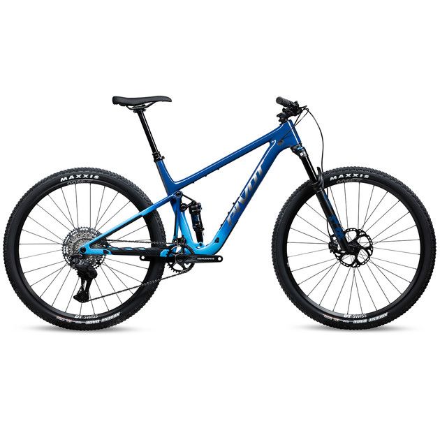 Mach 4 SL EXPERT XT Di2 w/ 29" Alloy Wheels Blue Stellar (S)